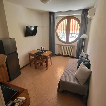 Josefine Front - Adults Only 3* ברנצונה סול גארדה