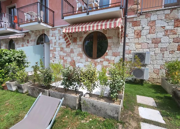 아파트호텔 Josefine Front - Adults Only 브렌조네 술 가르다